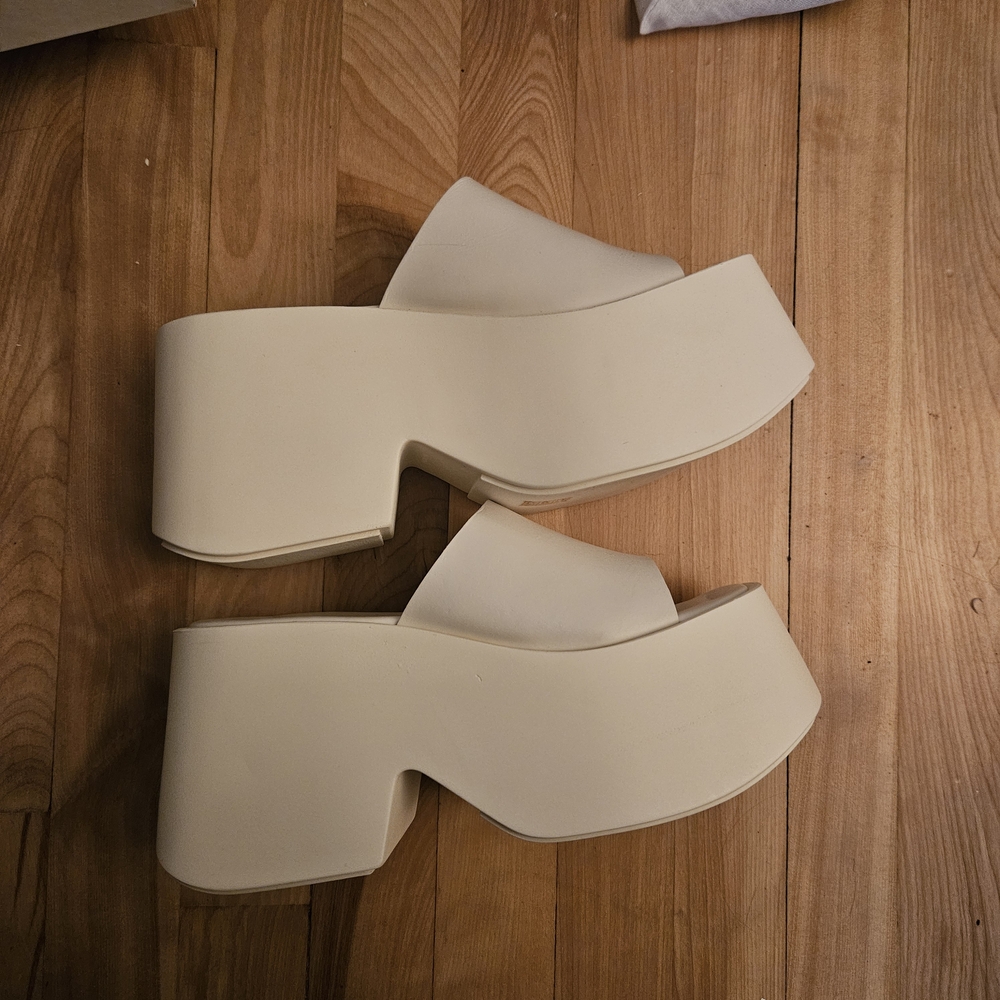 Women's Cream Platform Mules